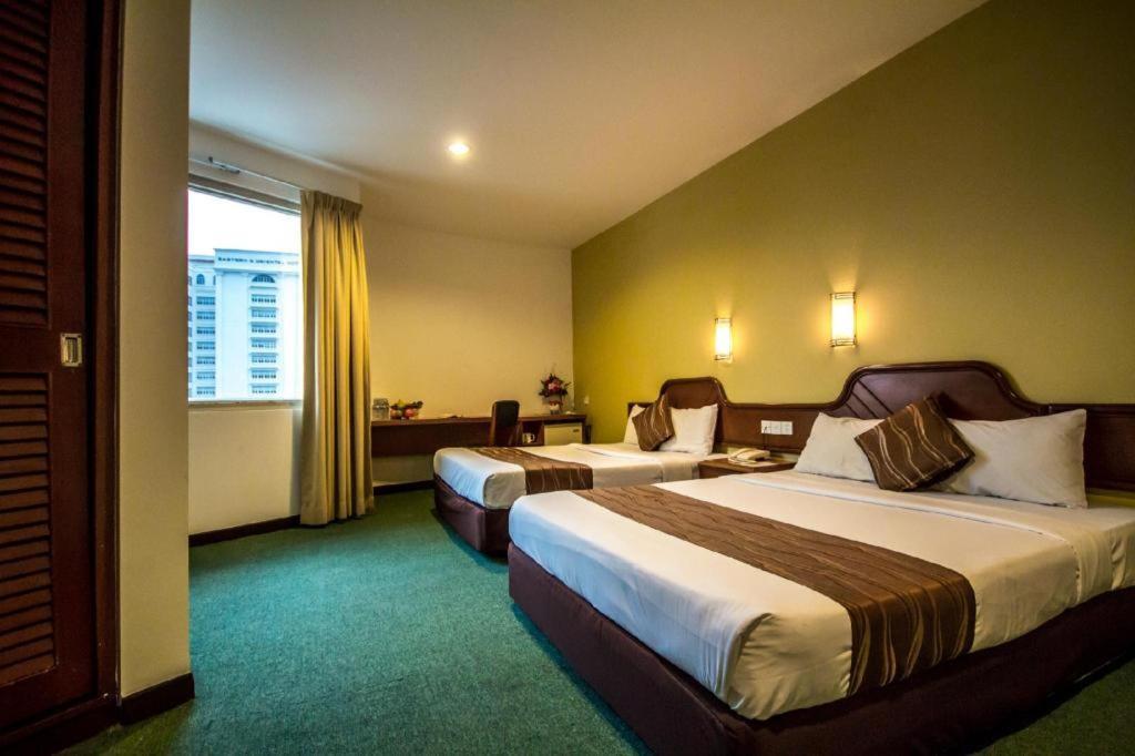 Hotel Continental Penang Джорджтаун Экстерьер фото