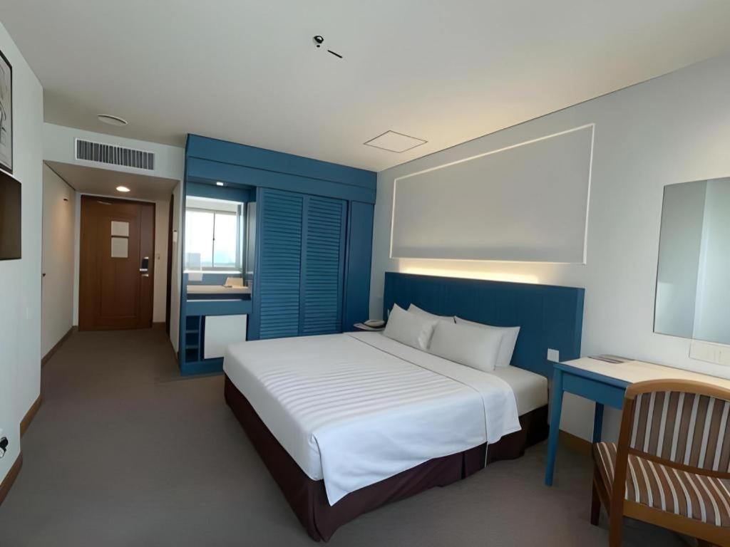 Hotel Continental Penang Джорджтаун Экстерьер фото